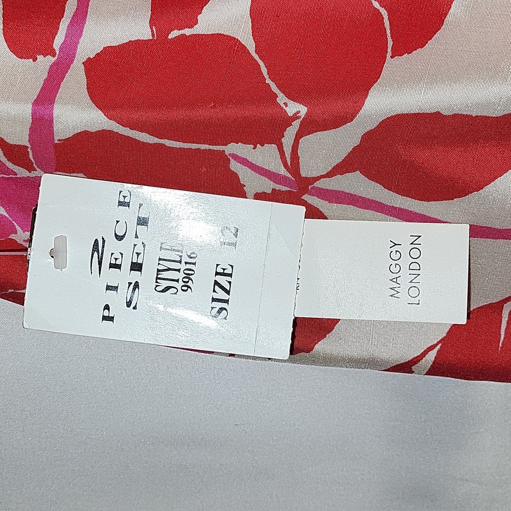 Never worn Pink and White Maggy London Skirt (12) - Picture 7 of 11